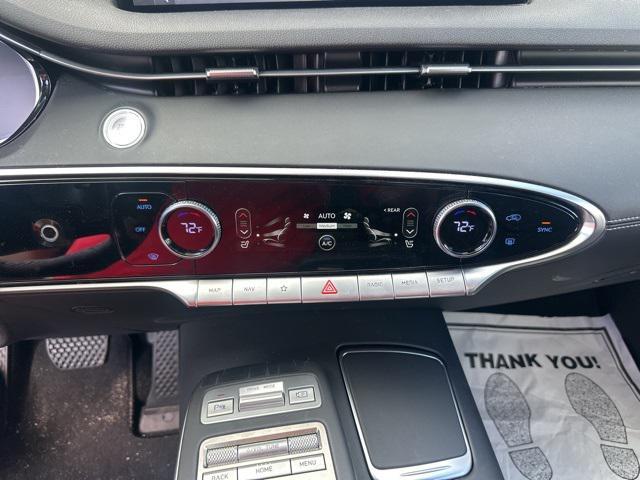 Photo of 2025 Vik Black Genesis GV70