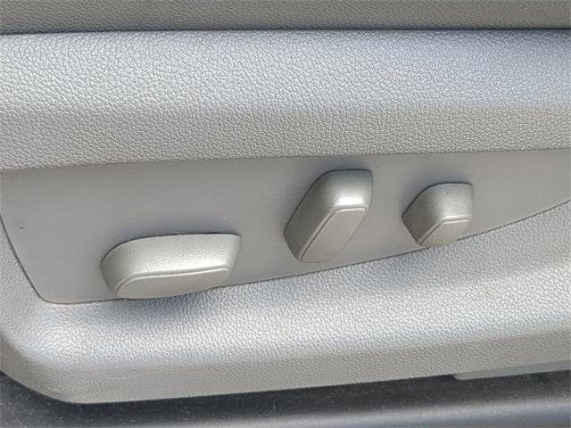 Photo of 2018 Black Chevrolet Silverado 1500
