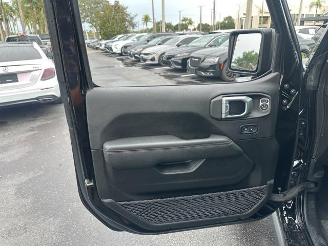 Photo of 2022 Black Clearcoat Jeep Wrangler Unlimited