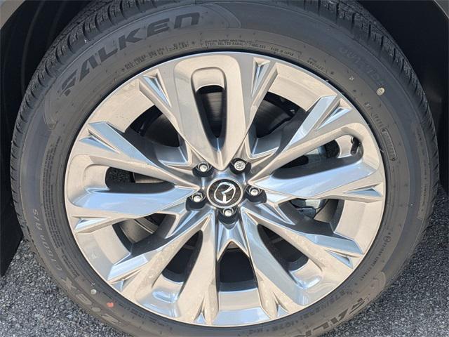 Photo of 2025 Rhodium White Premium Mazda CX-90