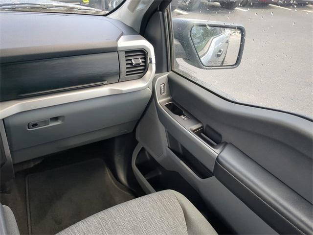 Photo of 2022 Iconic Silver Metallic Ford F-150