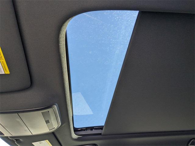 Photo of 2025 Rhodium White Premium Mazda CX-90 PHEV