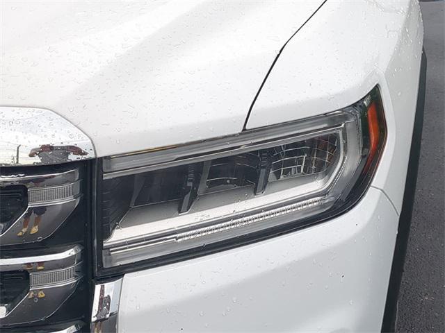 Photo of 2023 Summit White GMC Acadia