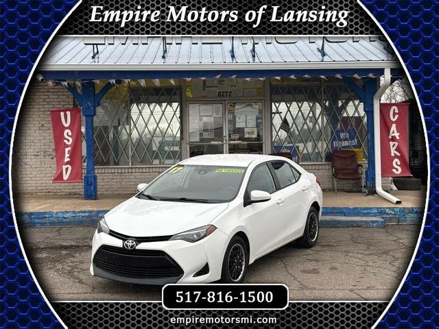 Photo of 2017 White Toyota Corolla