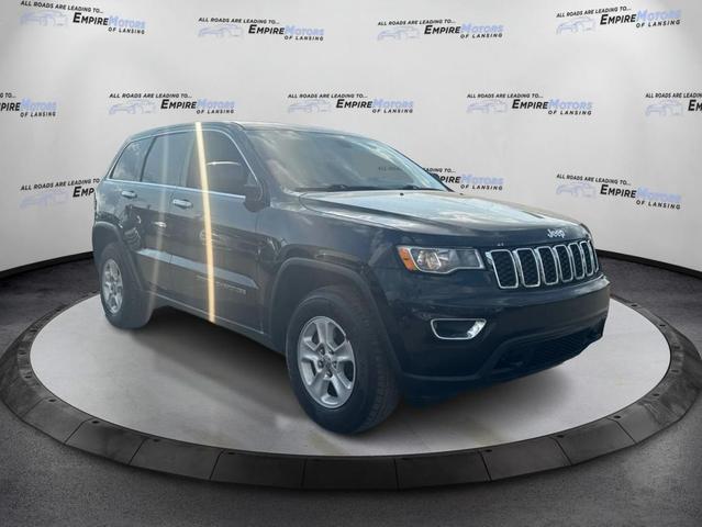 Photo of 2017 black Jeep Grand Cherokee