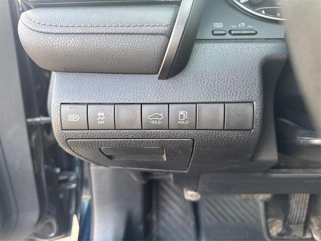 Photo of 2019 black Toyota Camry