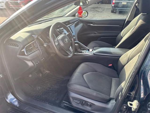 Photo of 2019 black Toyota Camry