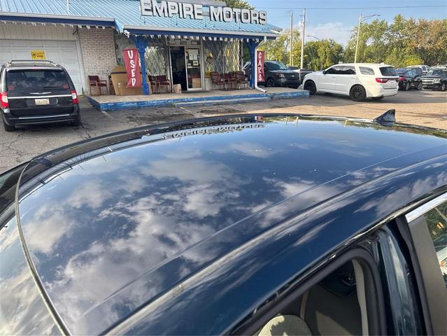 Photo of 2019 black Toyota Camry