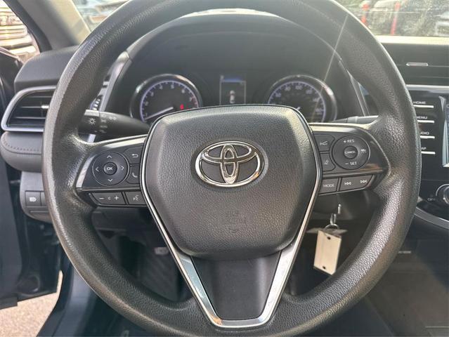 Photo of 2019 black Toyota Camry