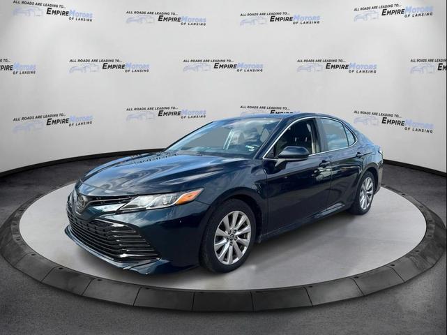 Photo of 2019 black Toyota Camry