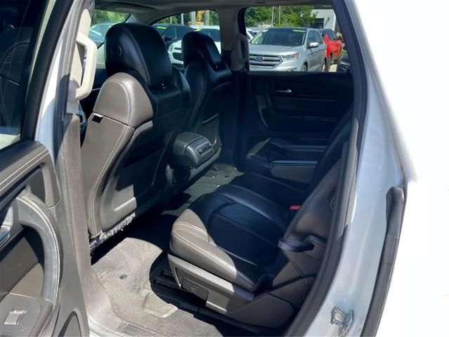 Photo of 2015 White GMC Acadia