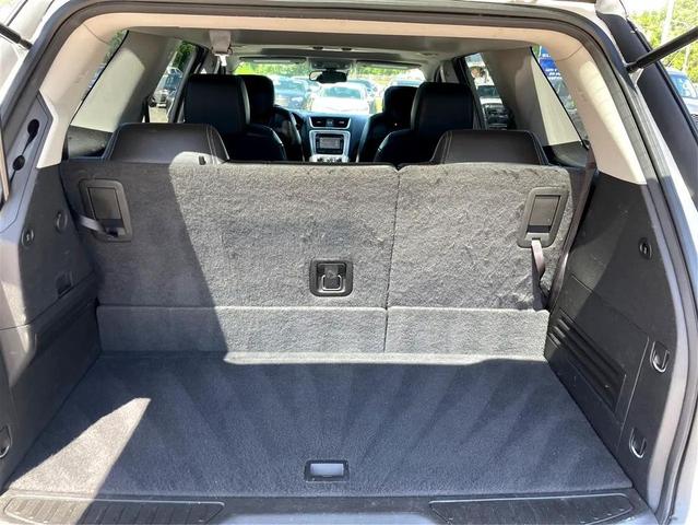 Photo of 2015 White GMC Acadia