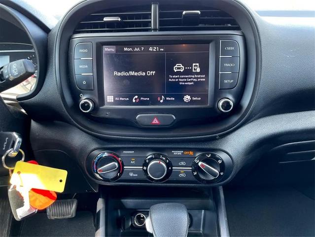 Photo of 2022 Red Kia Soul