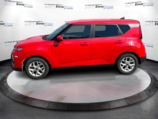 Photo of 2022 Red Kia Soul