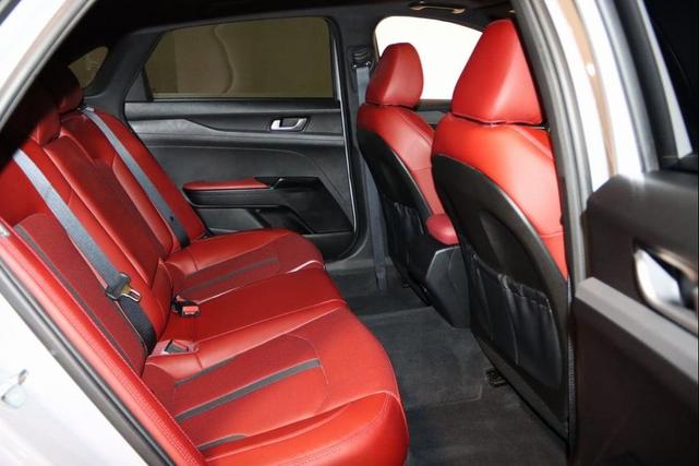 Photo of 2023 Wolf Gray Kia K5