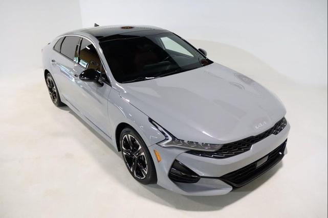 Photo of 2023 Wolf Gray Kia K5