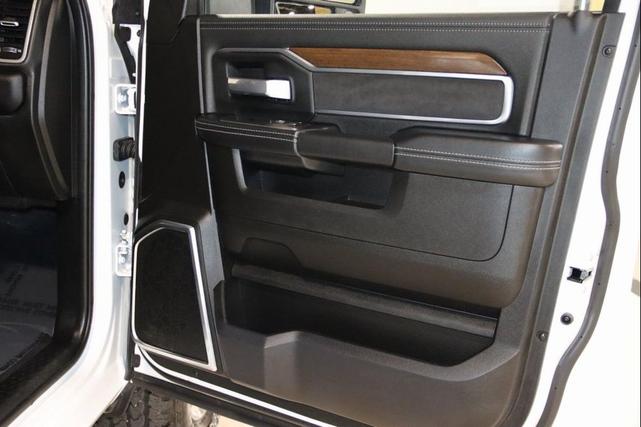 Photo of 2024 Bright White Clearcoat RAM 2500