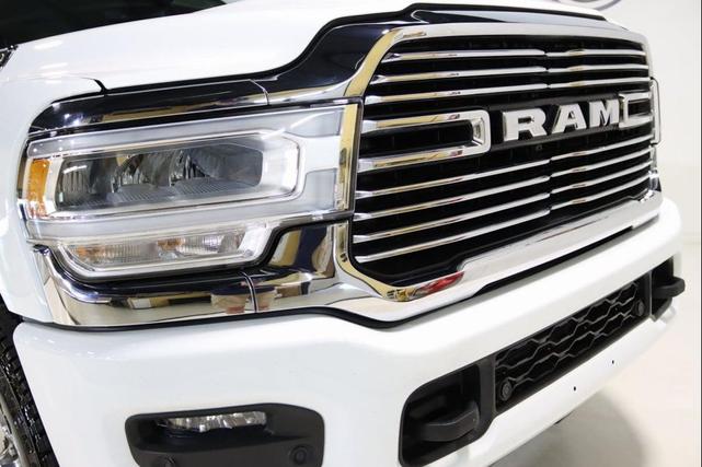 Photo of 2024 Bright White Clearcoat RAM 2500