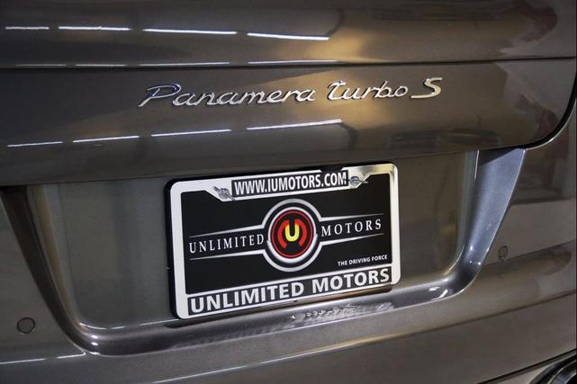 Photo of 2013 Agate Gray Metallic Porsche Panamera