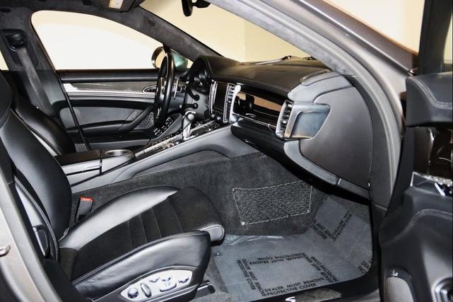 Photo of 2013 Agate Gray Metallic Porsche Panamera