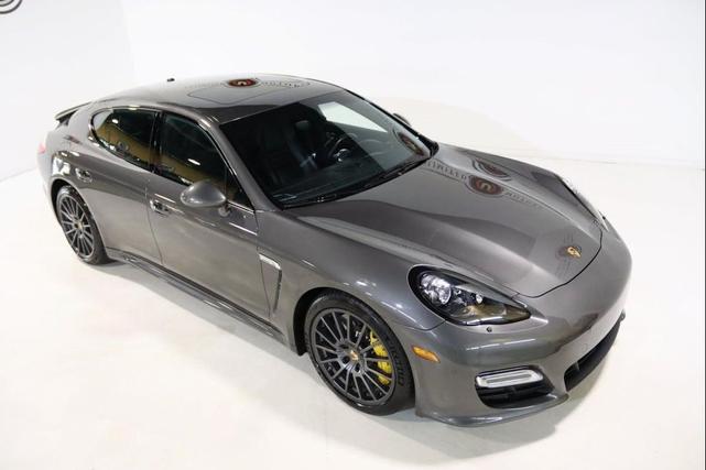 Photo of 2013 Agate Gray Metallic Porsche Panamera