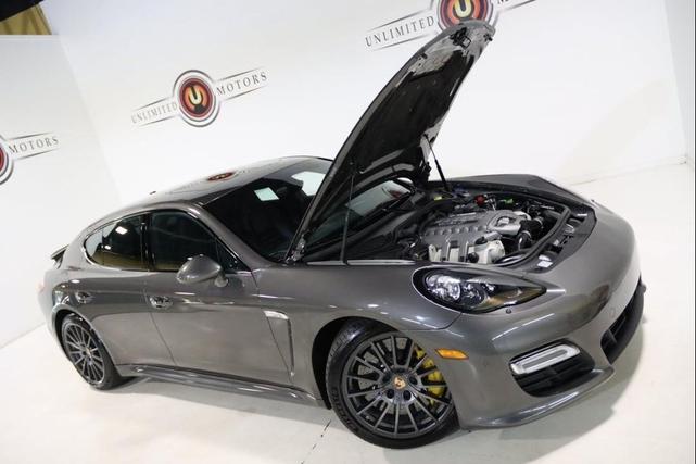Photo of 2013 Agate Gray Metallic Porsche Panamera