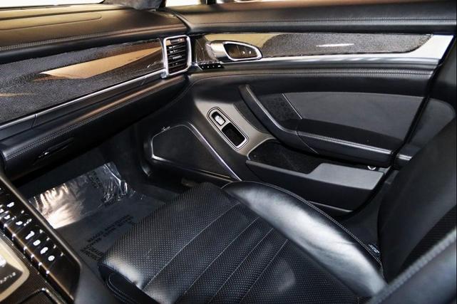 Photo of 2013 Agate Gray Metallic Porsche Panamera