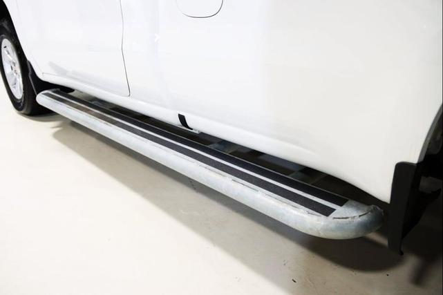 Photo of 2023 Summit White Chevrolet Silverado 1500