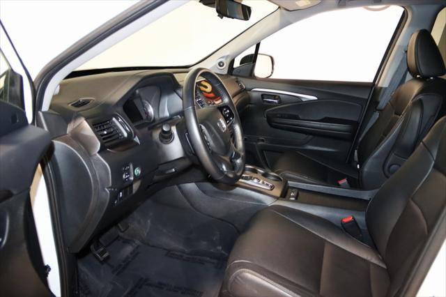 Photo of 2022 Platinum White Pearl Honda Pilot