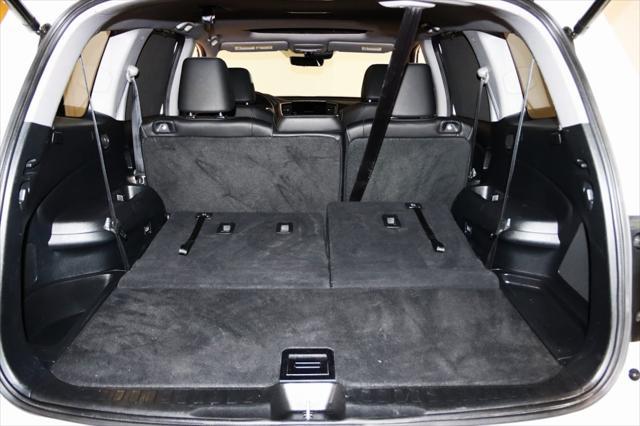 Photo of 2022 Platinum White Pearl Honda Pilot