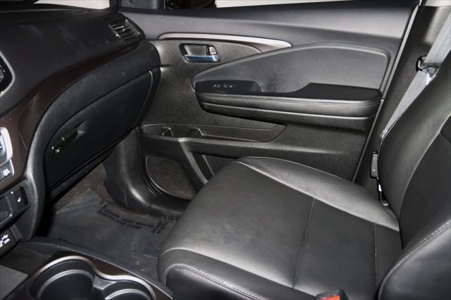 Photo of 2022 Platinum White Pearl Honda Pilot