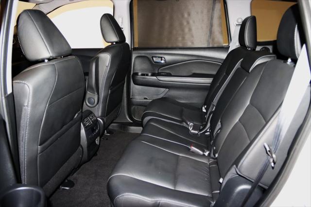 Photo of 2022 Platinum White Pearl Honda Pilot