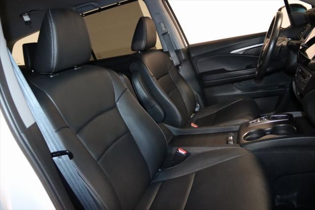 Photo of 2022 Platinum White Pearl Honda Pilot