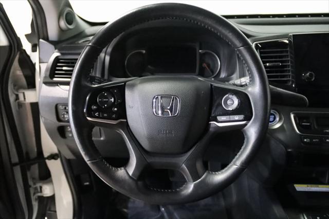 Photo of 2022 Platinum White Pearl Honda Pilot