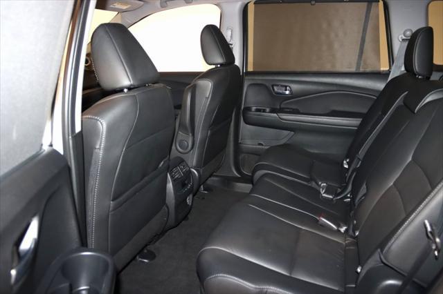 Photo of 2022 Platinum White Pearl Honda Pilot