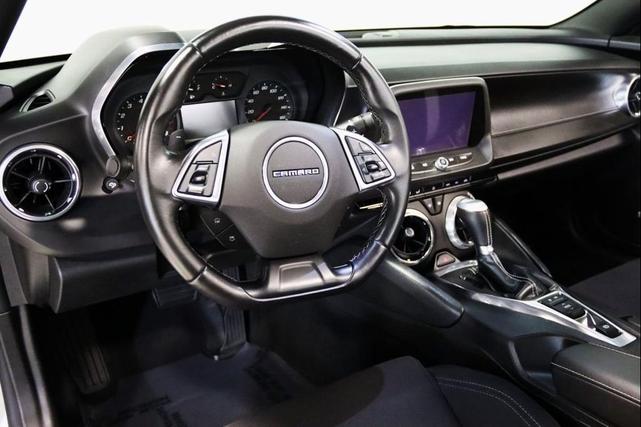 Photo of 2018 Summit White Chevrolet Camaro