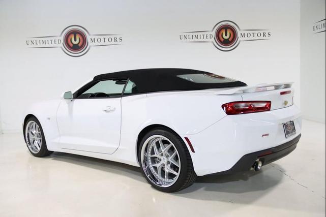 Photo of 2018 Summit White Chevrolet Camaro