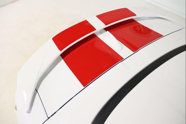Photo of 2018 Summit White Chevrolet Camaro