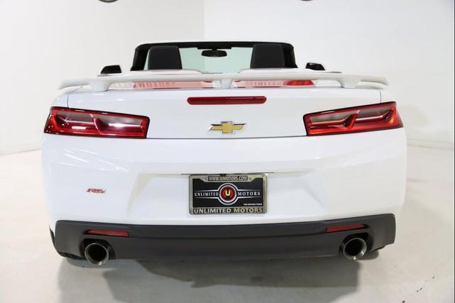 Photo of 2018 Summit White Chevrolet Camaro