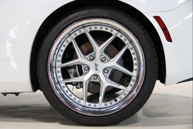 Photo of 2018 Summit White Chevrolet Camaro