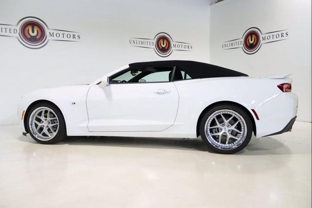 Photo of 2018 Summit White Chevrolet Camaro