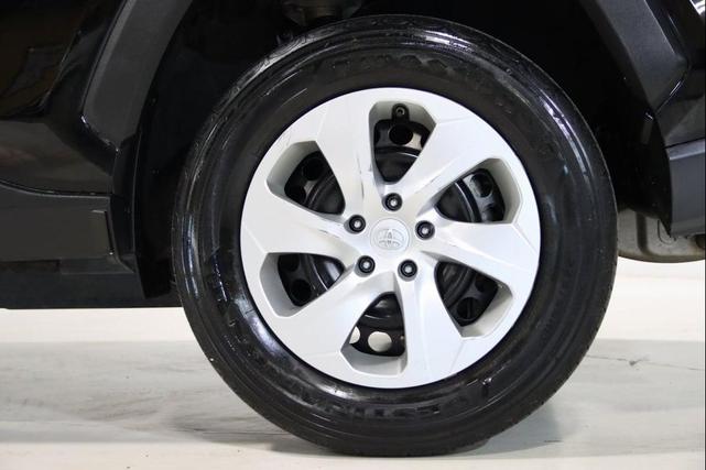 Photo of 2021 Midnight Black Metallic Toyota RAV4
