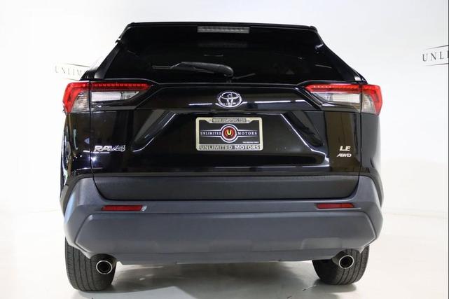 Photo of 2021 Midnight Black Metallic Toyota RAV4