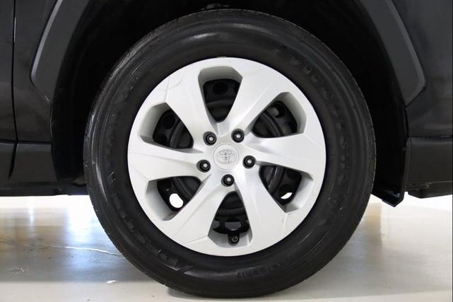 Photo of 2021 Midnight Black Metallic Toyota RAV4