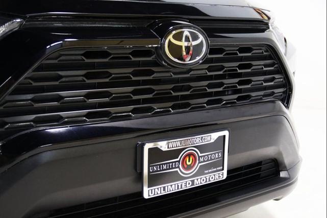 Photo of 2021 Midnight Black Metallic Toyota RAV4