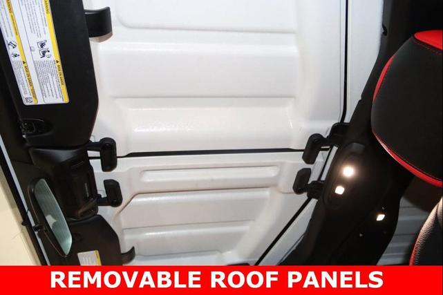 Photo of 2025 Bright White Clearcoat Jeep Gladiator