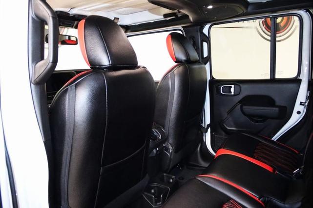 Photo of 2025 Bright White Clearcoat Jeep Gladiator