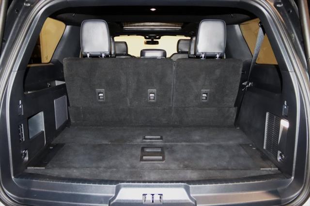 Photo of 2023 Star White Metallic Tri-Coat Ford Expedition Max