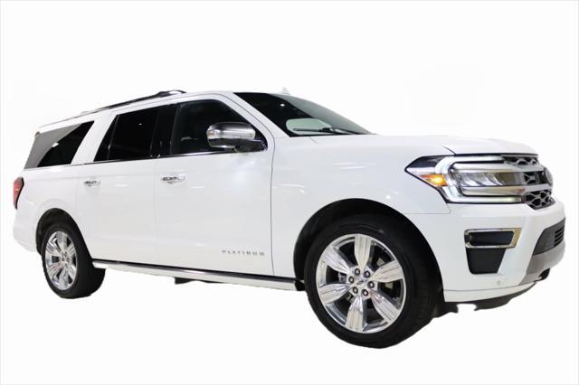 Photo of 2023 Star White Metallic Tri-Coat Ford Expedition Max
