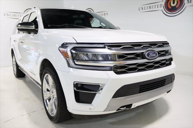 Photo of 2023 Star White Metallic Tri-Coat Ford Expedition Max